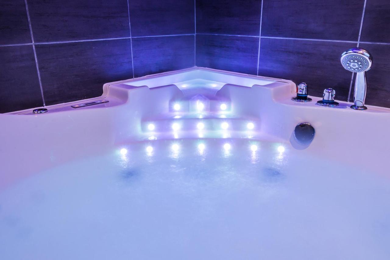 Escapade En Bord De Mer Avec Sauna Et Spa Prives Binic Ngoại thất bức ảnh